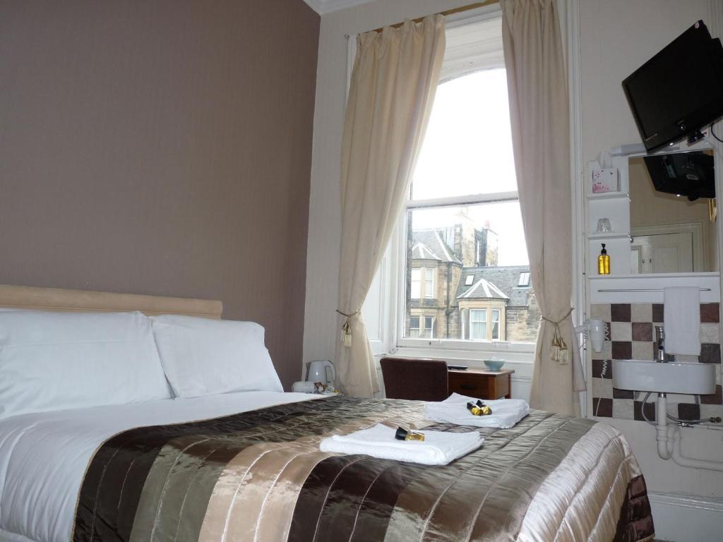 אדינבורו Alba Hills Guest House חדר תמונה