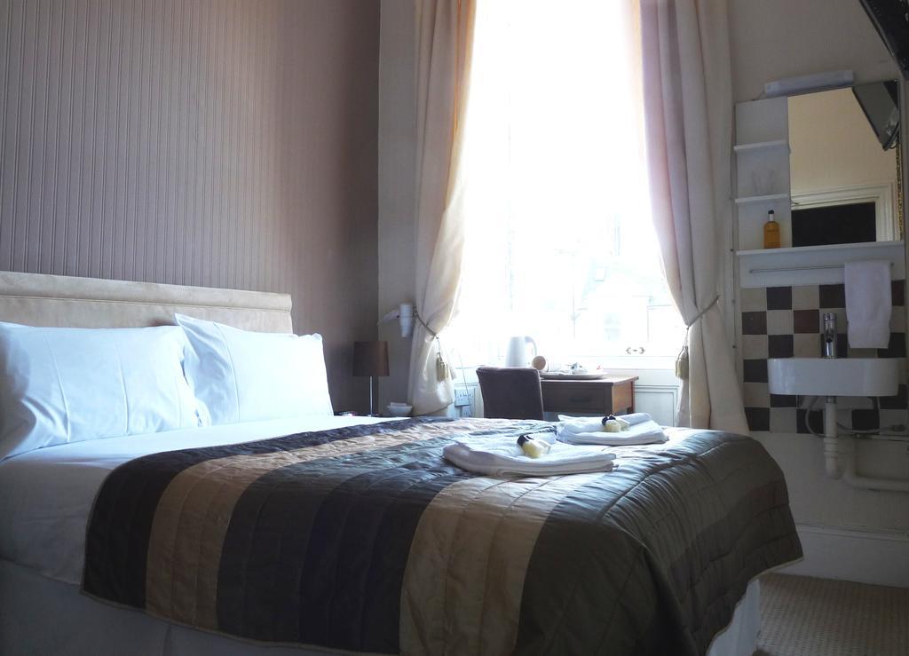 אדינבורו Alba Hills Guest House מראה חיצוני תמונה