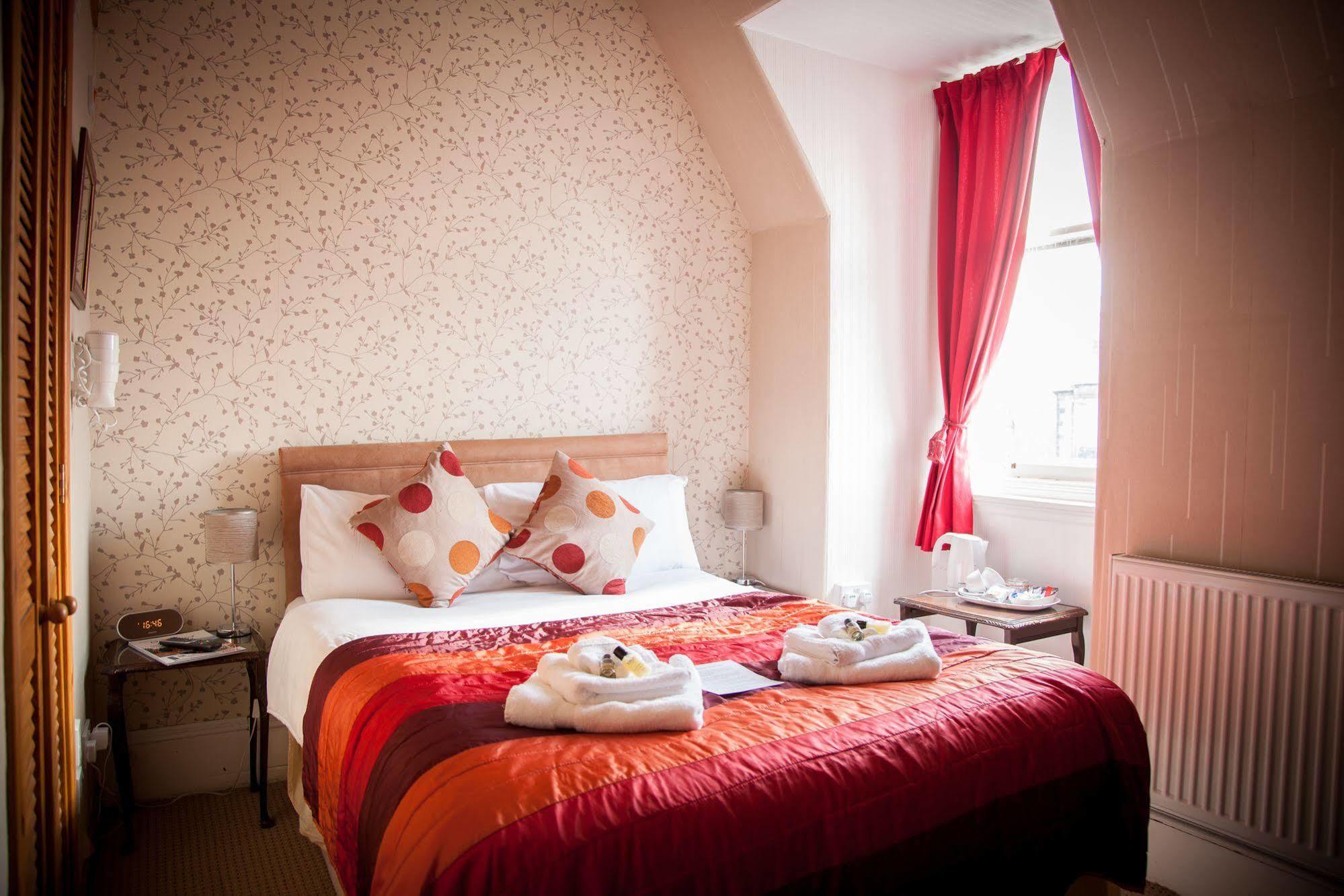 אדינבורו Alba Hills Guest House מראה חיצוני תמונה