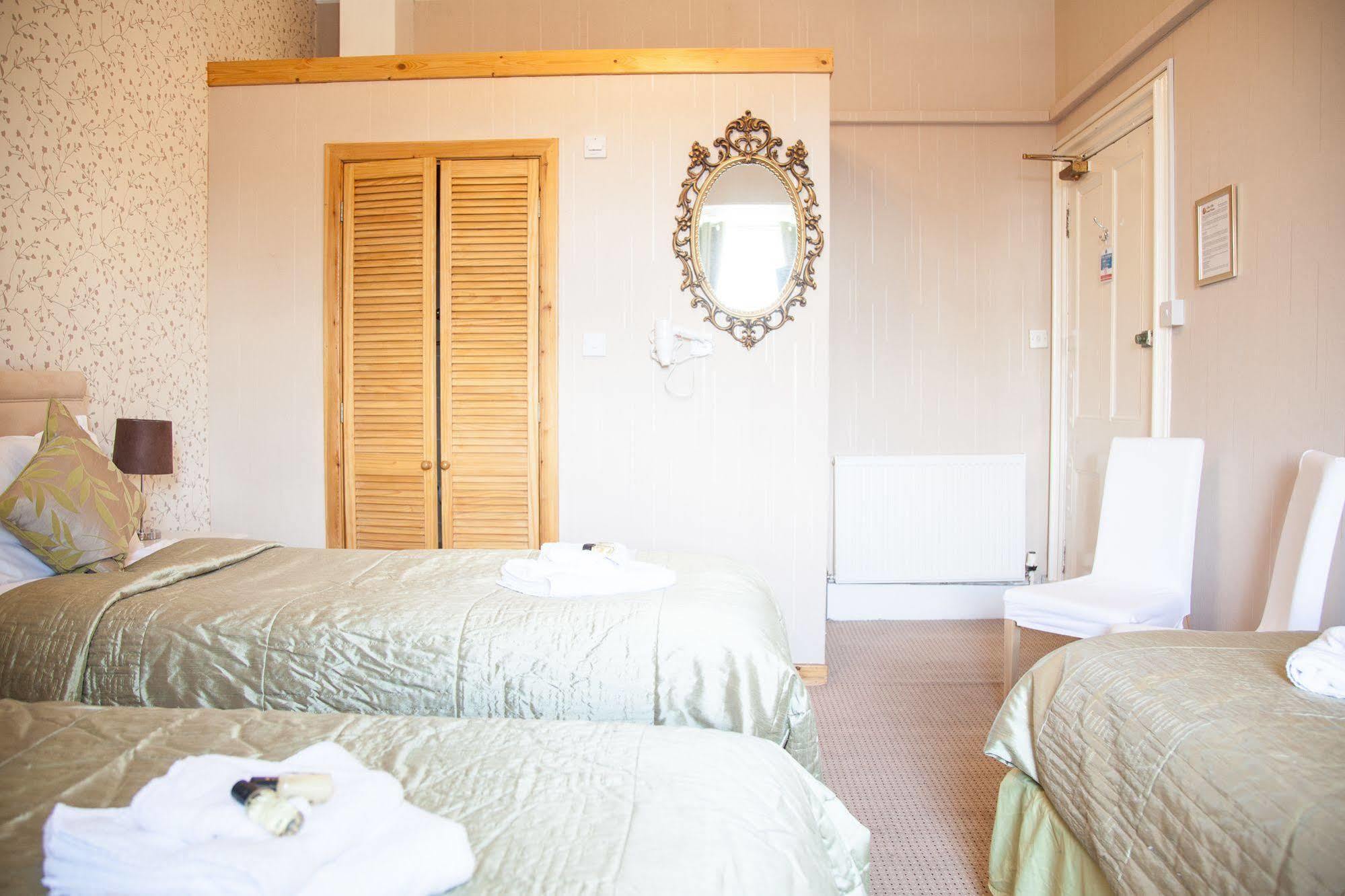 אדינבורו Alba Hills Guest House מראה חיצוני תמונה