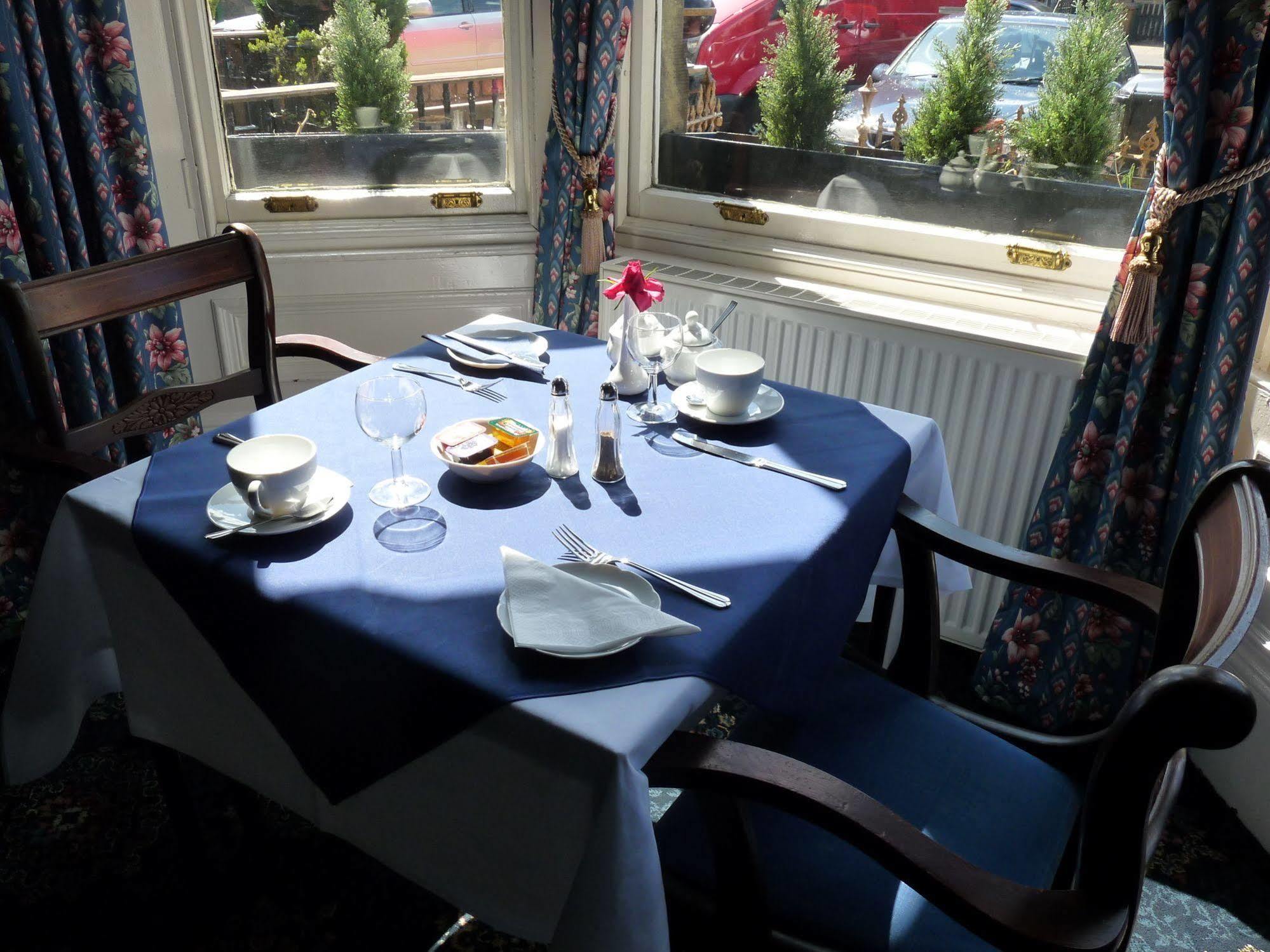 אדינבורו Alba Hills Guest House מראה חיצוני תמונה